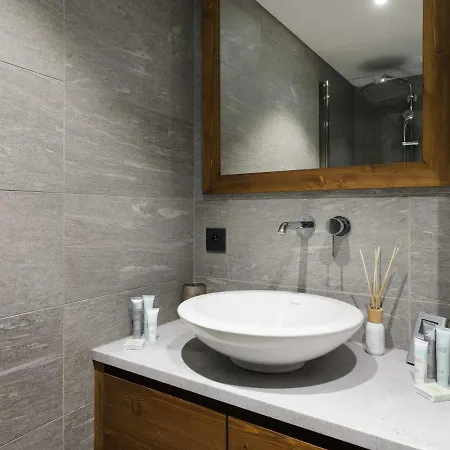 De Charme 93m2 A 1650 - 7 Pers - Centre Station - Balcon Ensoleille - Proche Pistes - Fr-1-631-117 Apartment Courchevel